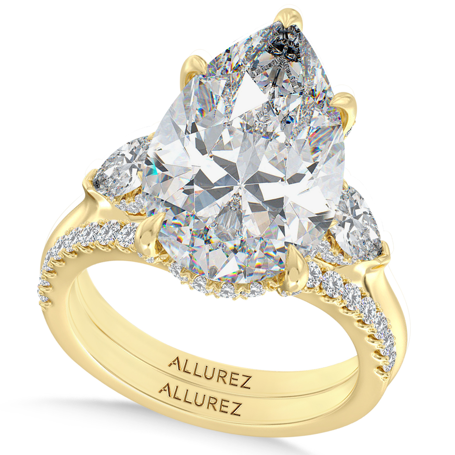 Pear Lab Diamond Bridal Set 14K Yellow Gold (6.33ct)