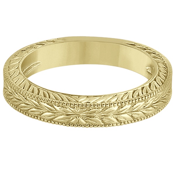 Vintage Carved Filigree Leaf Design Wedding Band in 18k Yellow Gold