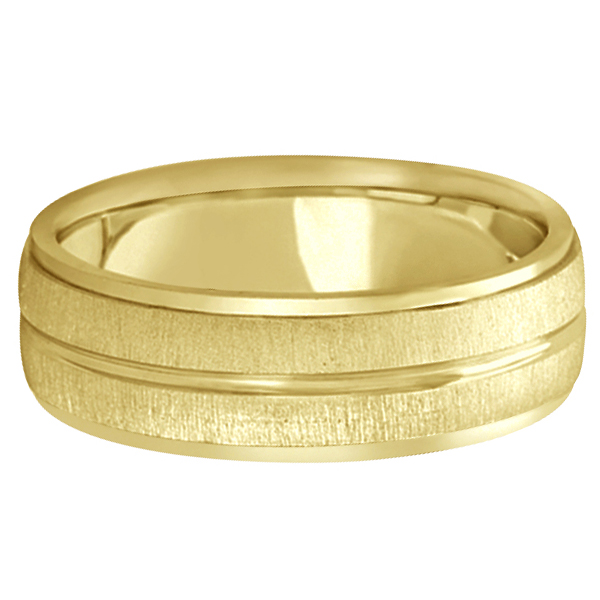 Modern Carved Wedding Band For Men in 18k Yellow Gold (7mm)