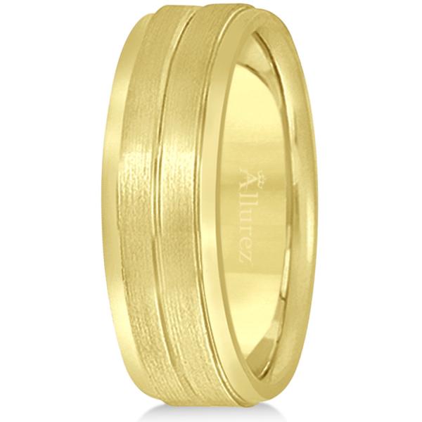 Carved Wedding Band in 18k Yellow Gold For Men (7mm)