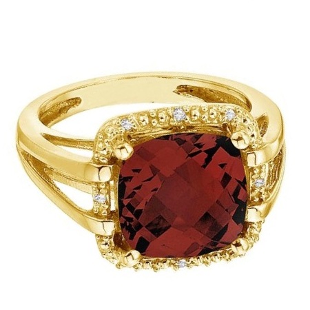 Cushion-Cut Garnet & Diamond Cocktail Ring 14k Yellow Gold (8.05cttw)