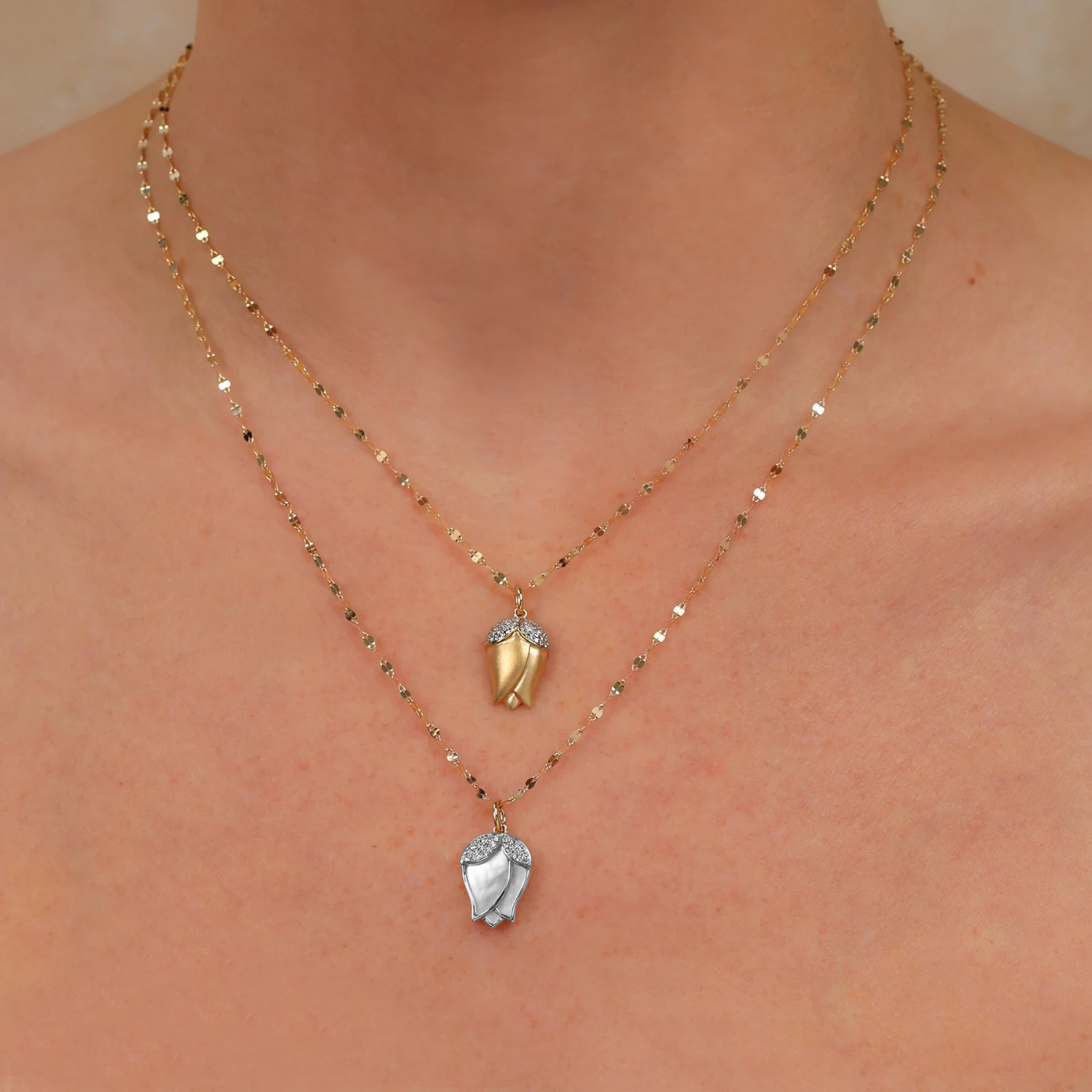 Diamond Matte Flower Pendant Necklace 14K Yellow Gold (0.15ct)