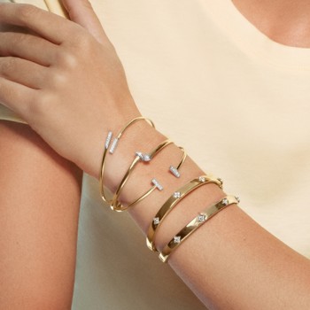 Diamond Tee Bar Bangle Bracelet 14K Yellow Gold (0.08ct)